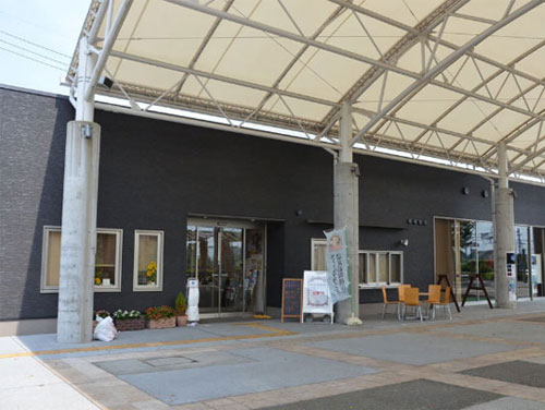 駅前情報館　さくらテラス